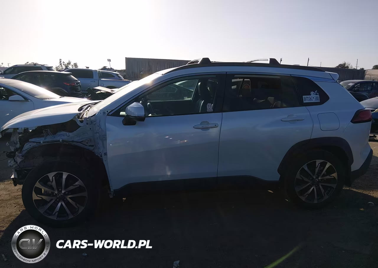 2022 Toyota Corolla Cross Xle VIN:7MUEAAAG1NV008817 - 15