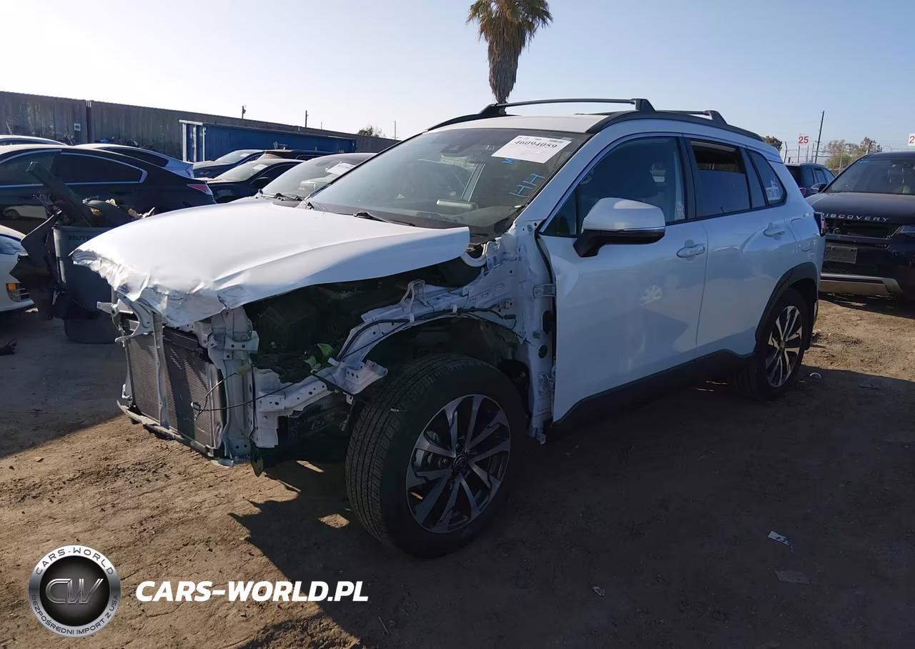 2022 Toyota Corolla Cross Xle VIN:7MUEAAAG1NV008817 - 2