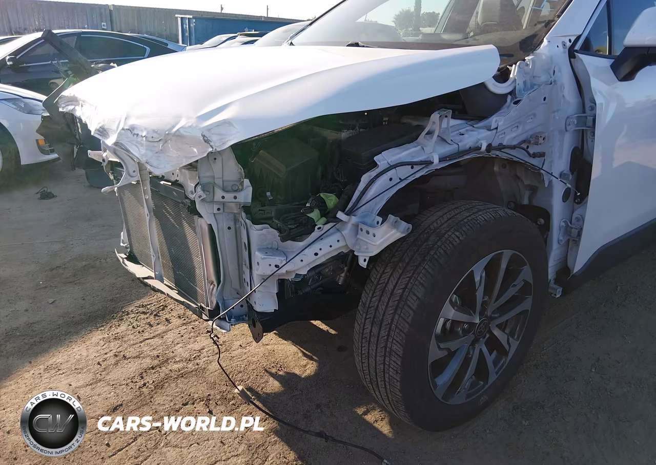 2022 Toyota Corolla Cross Xle VIN:7MUEAAAG1NV008817 - 6
