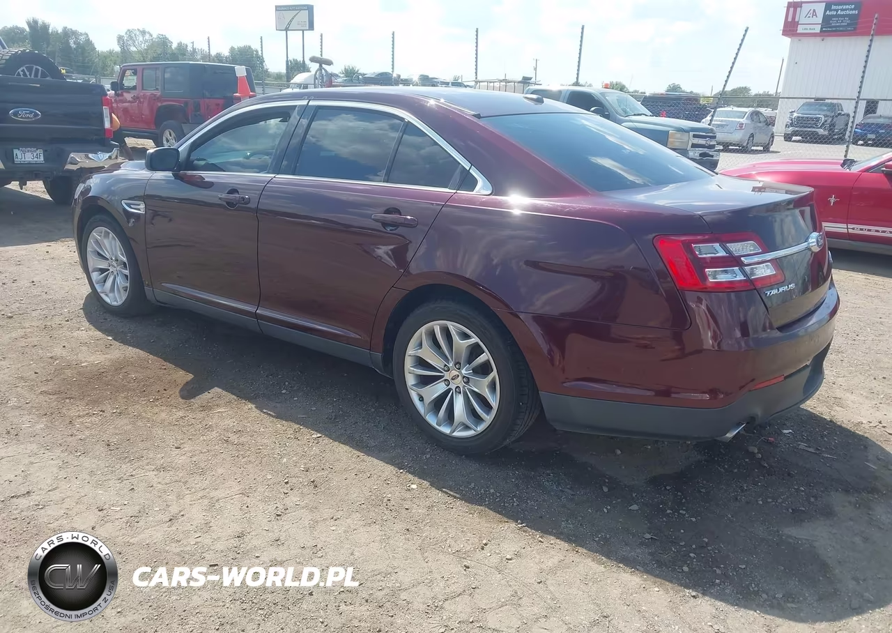 2018 Ford Taurus Limited VIN:1FAHP2F86JG126272 - 3