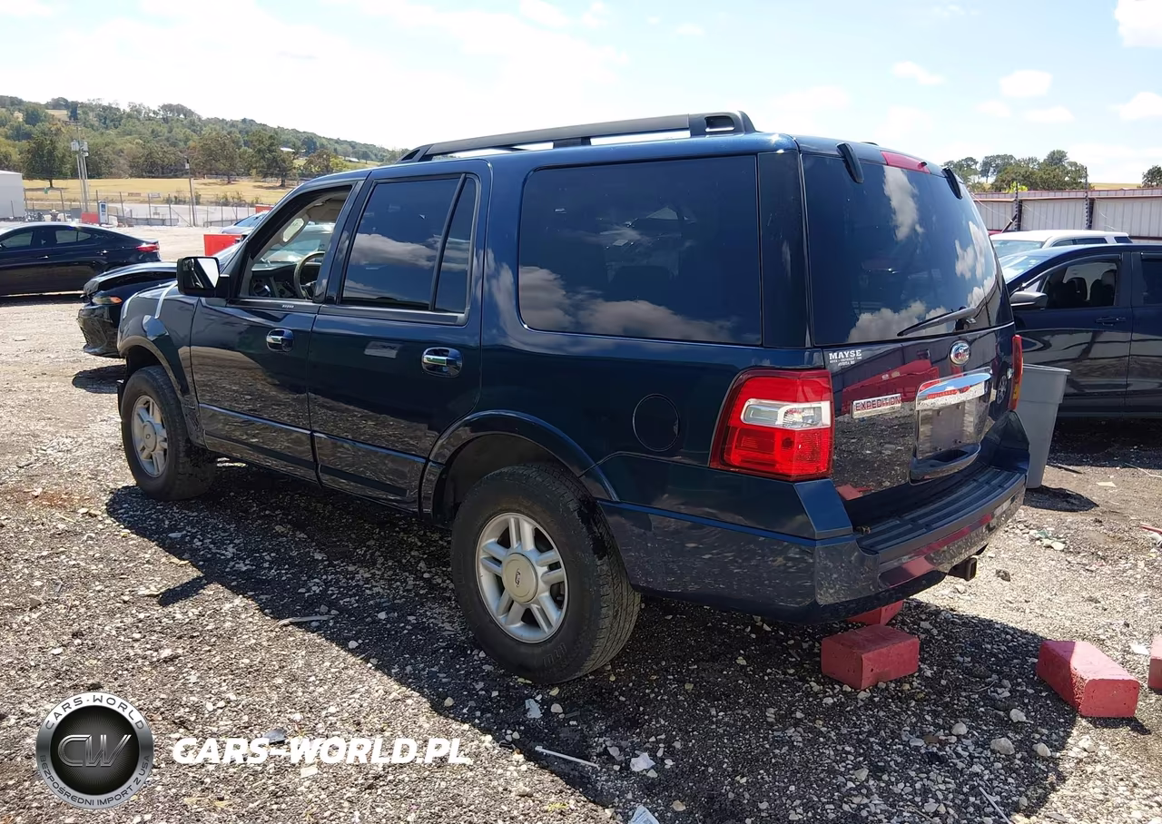 2013 Ford Expedition Xlt VIN:1FMJU1H58DEF58598 - 3