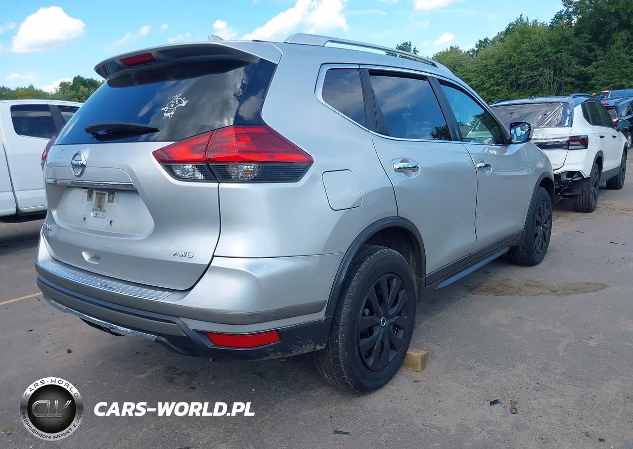 2017 Nissan Rogue S VIN:JN8AT2MV3HW000181 - 4