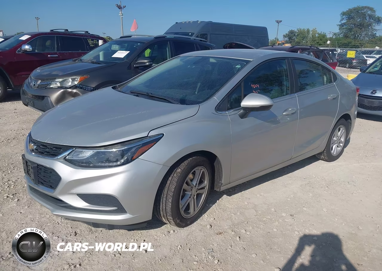 2018 Chevrolet Cruze Lt Auto VIN:1G1BE5SM1J7131611 - 2