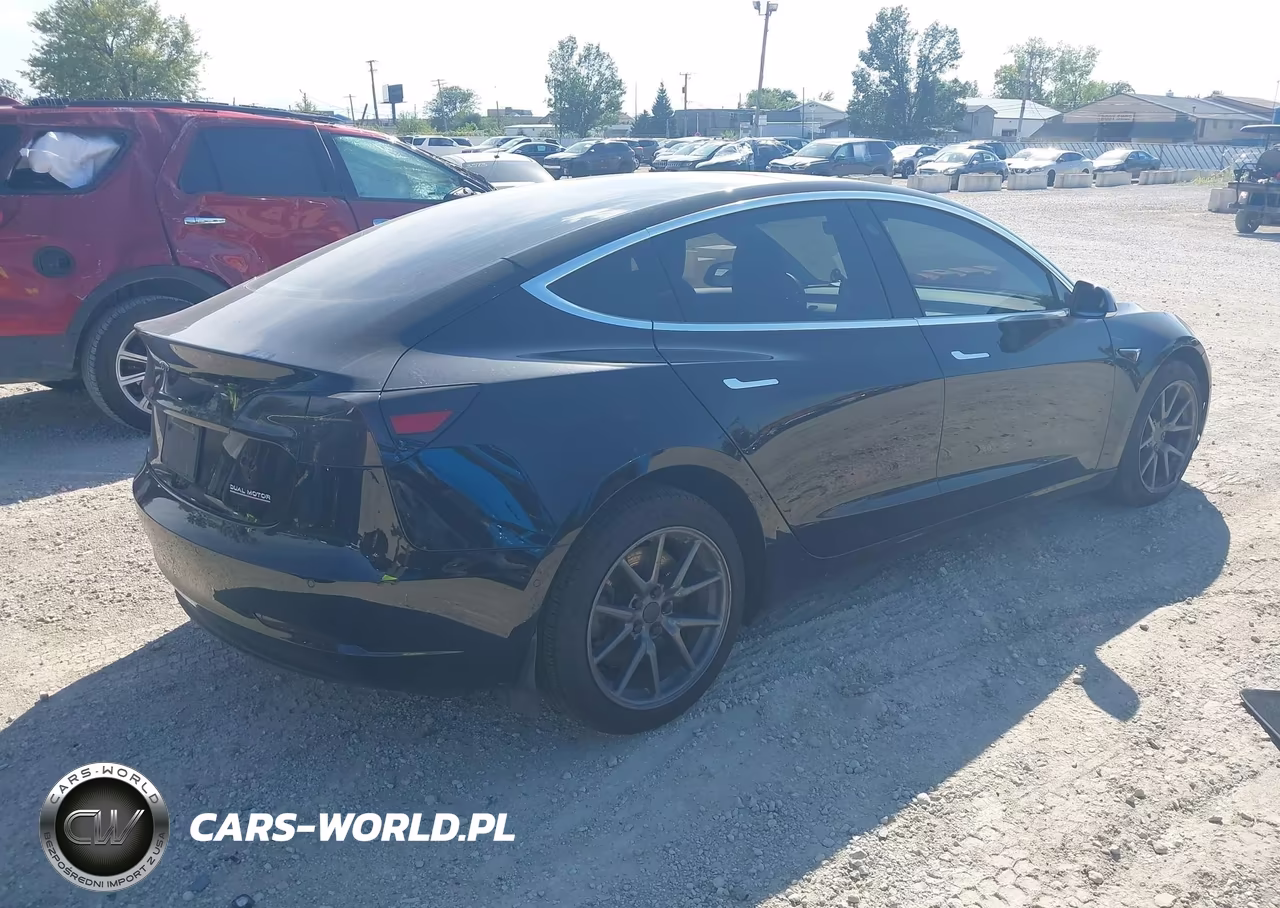 2019 Tesla Model 3 Long Range-Performance VIN:5YJ3E1EB0KF385563 - 4