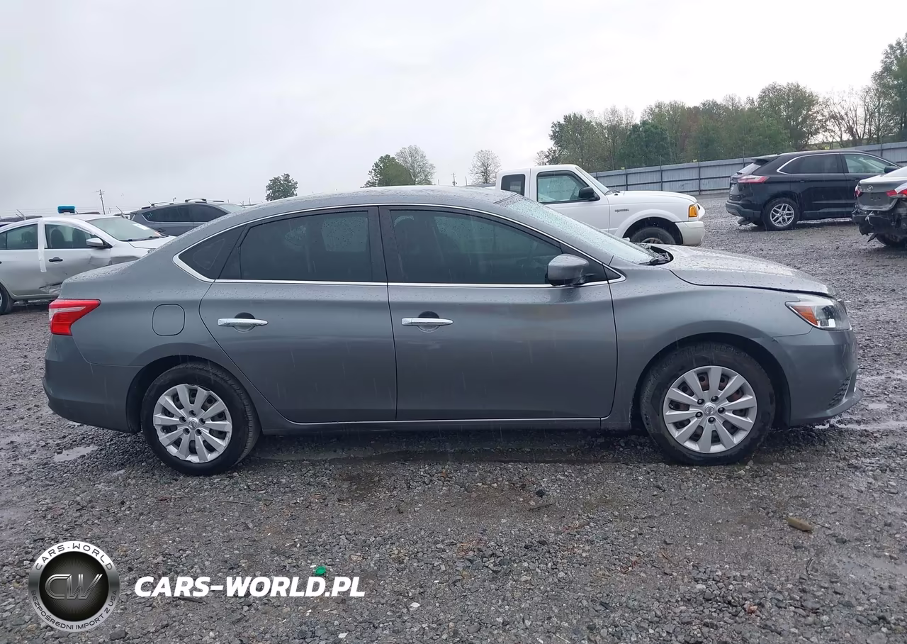 2018 Nissan Sentra S VIN:3N1AB7AP1JY272568 - 13