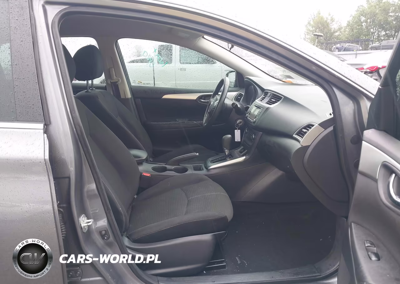 2018 Nissan Sentra S VIN:3N1AB7AP1JY272568 - 5