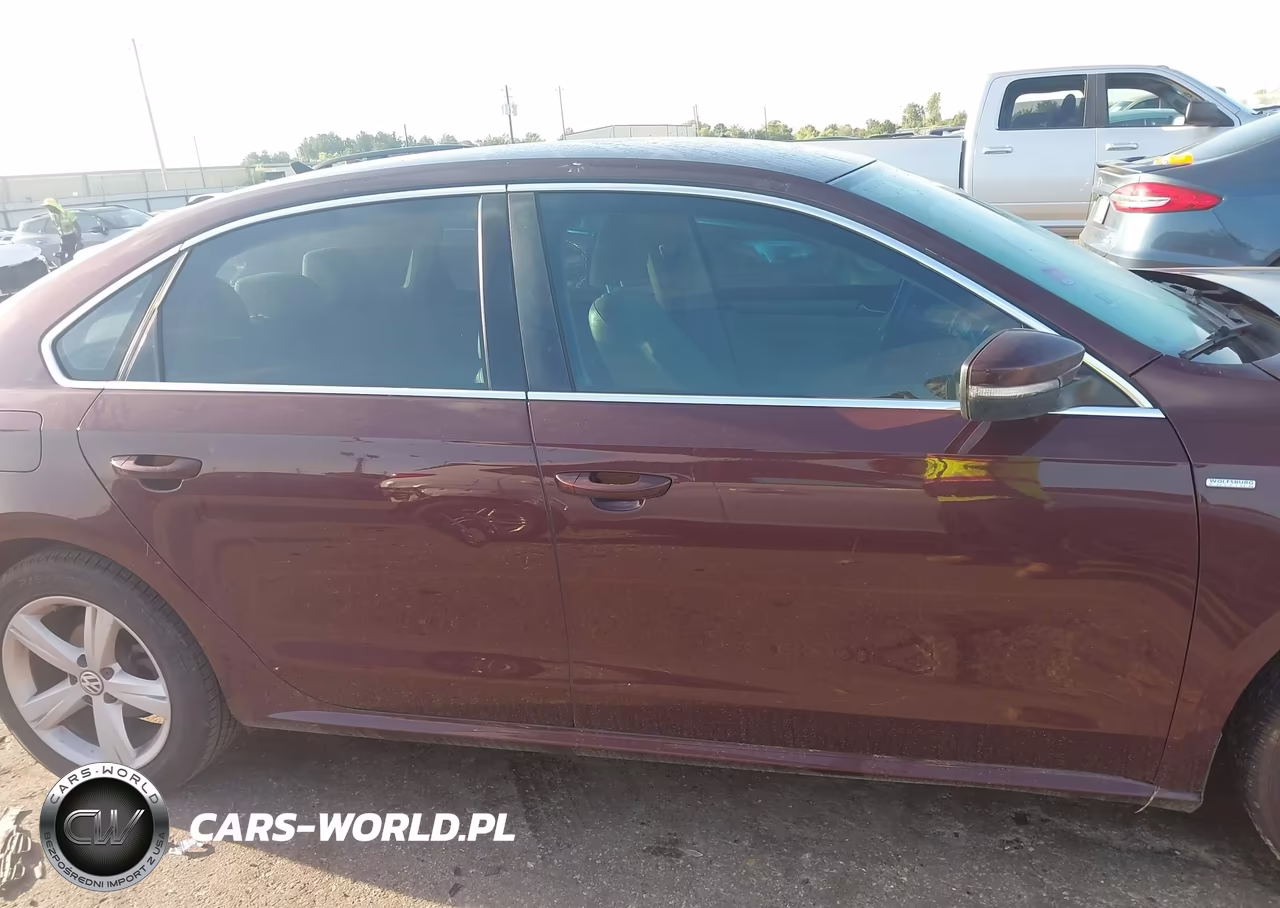 2014 Volkswagen Passat 1.8T Wolfsburg Edition VIN:1VWAS7A36EC055992 - 13