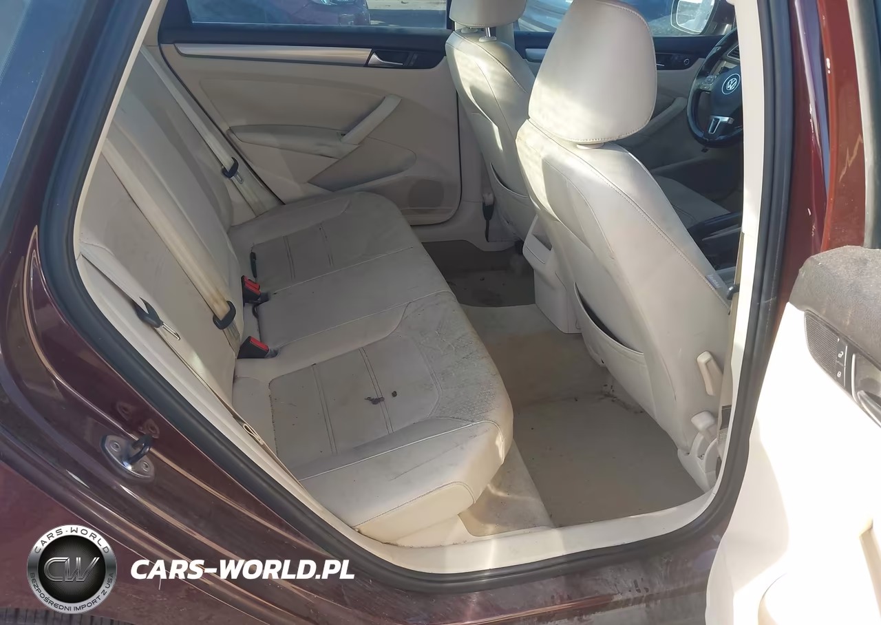2014 Volkswagen Passat 1.8T Wolfsburg Edition VIN:1VWAS7A36EC055992 - 8