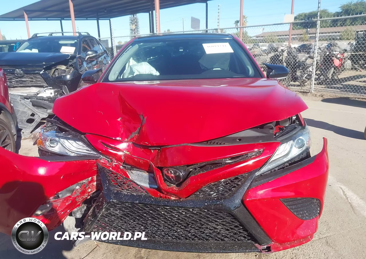 2019 Toyota Camry Xse VIN:4T1B61HK2KU160102 - 12
