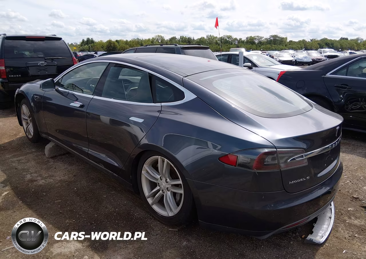 2015 Tesla Model S 70D-85D-P85D VIN:5YJSA1E22FF103713 - 3