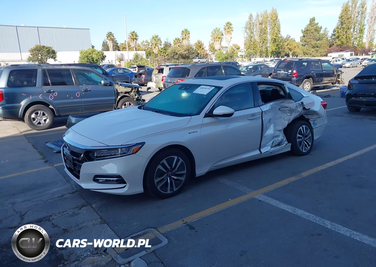 2019 Honda Accord Hybrid Touring VIN:1HGCV3F95KA005649 - 2