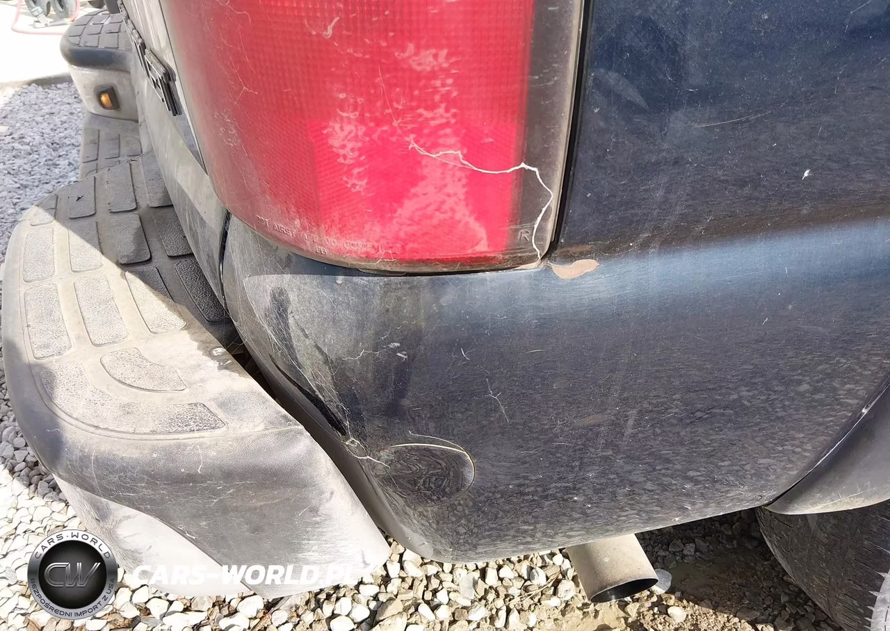 2005 Chevrolet Tahoe Ls VIN:1GNEK13T85R204440 - 6