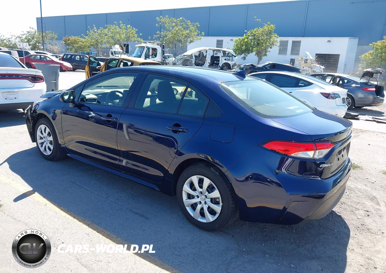 2026 Toyota Corolla Hybrid Hybrid Le VIN:JTDBCMFE6T3143967 - 3
