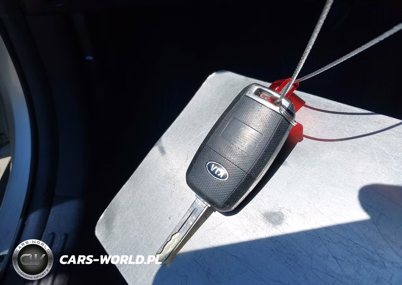 2018 Kia Soul VIN:KNDJN2A23J7546401 - 11