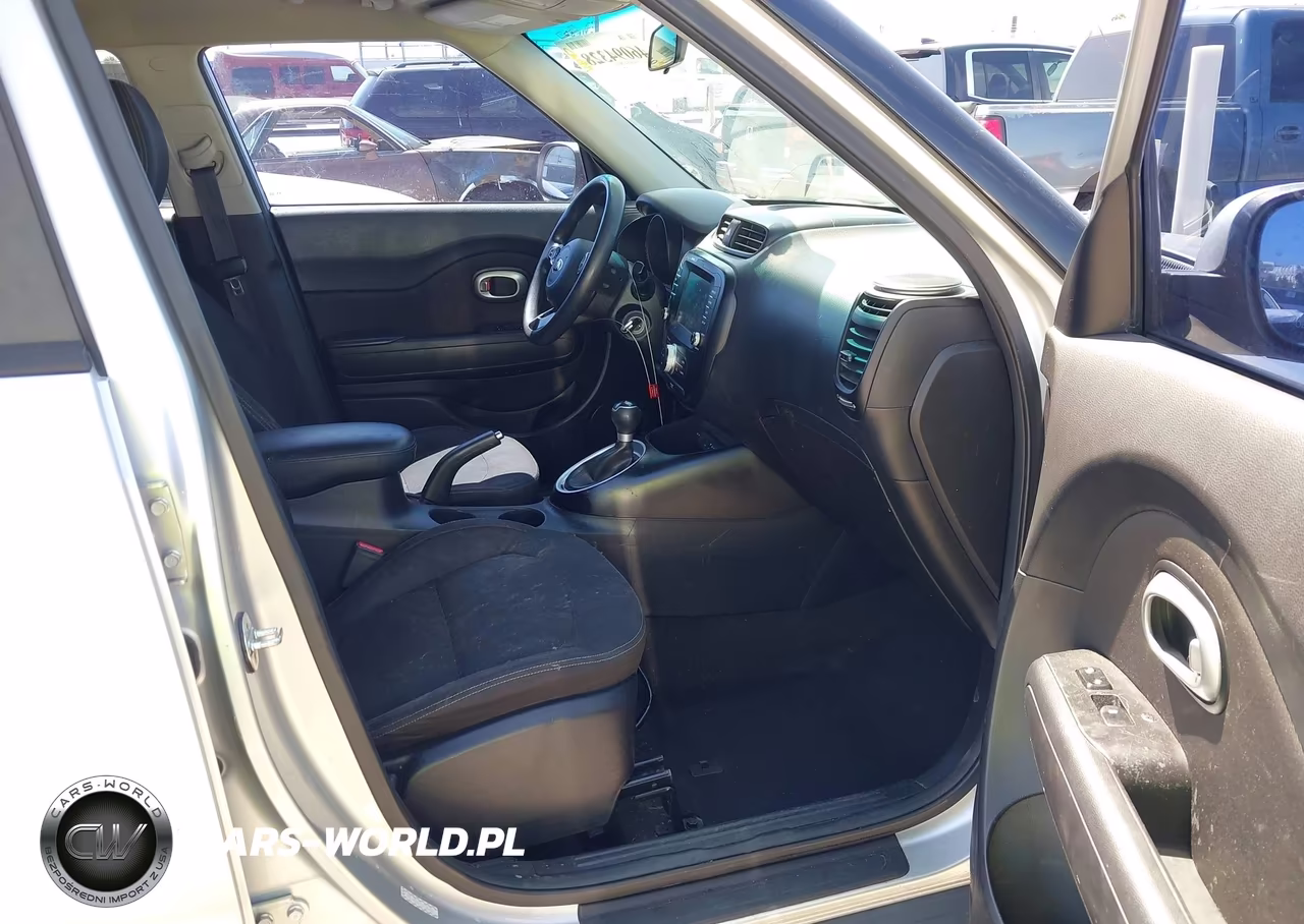 2018 Kia Soul VIN:KNDJN2A23J7546401 - 5
