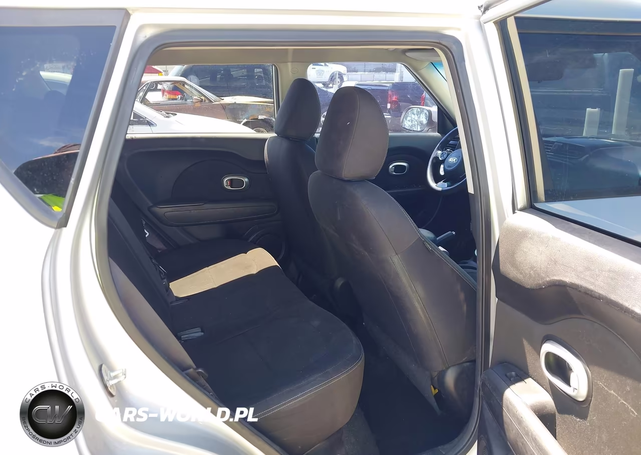 2018 Kia Soul VIN:KNDJN2A23J7546401 - 8