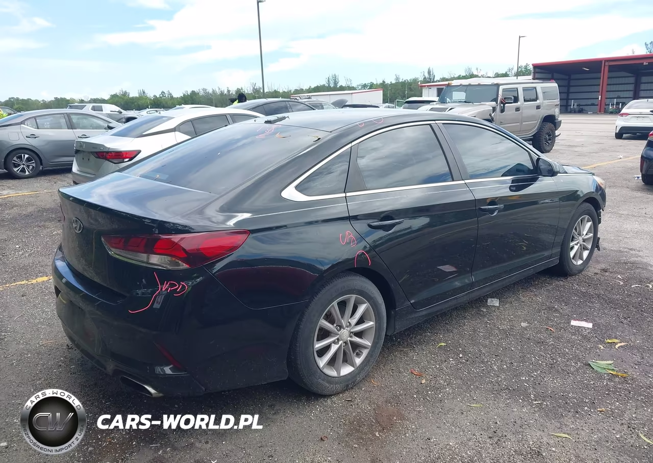 2018 Hyundai Sonata Se VIN:5NPE24AF6JH598531 - 4