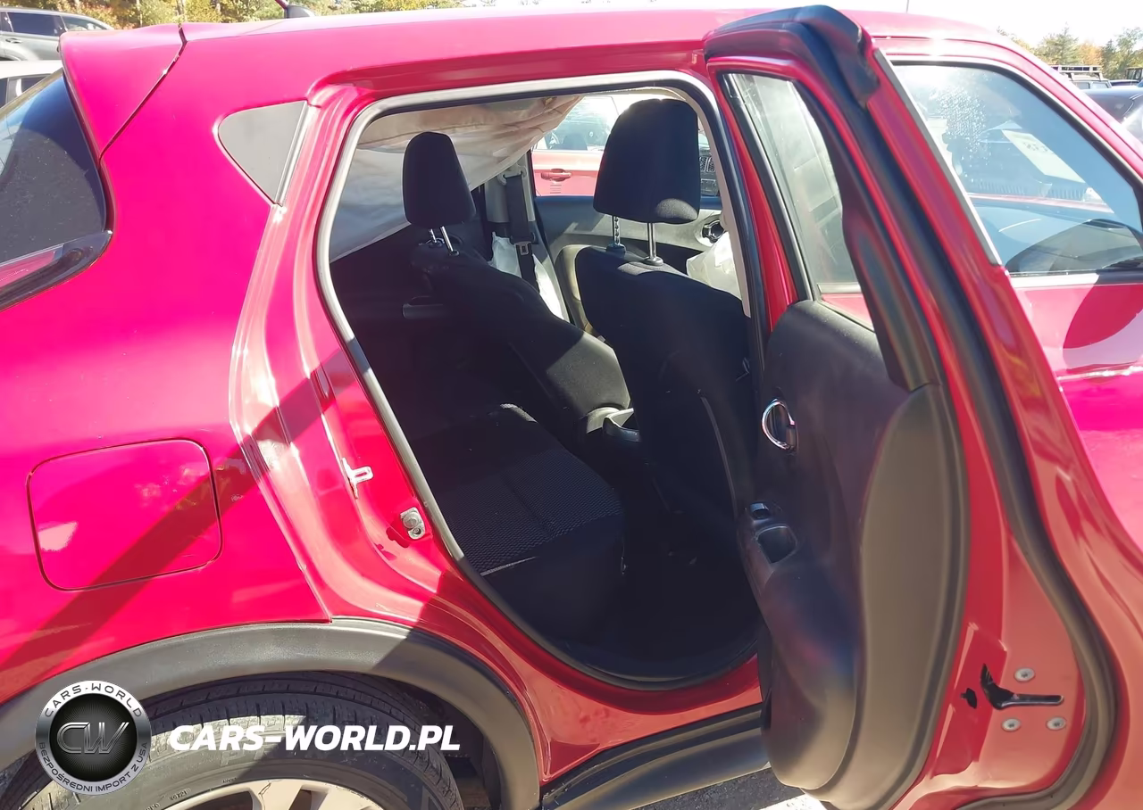 2015 Nissan Juke S VIN:JN8AF5MV5FT554183 - 8