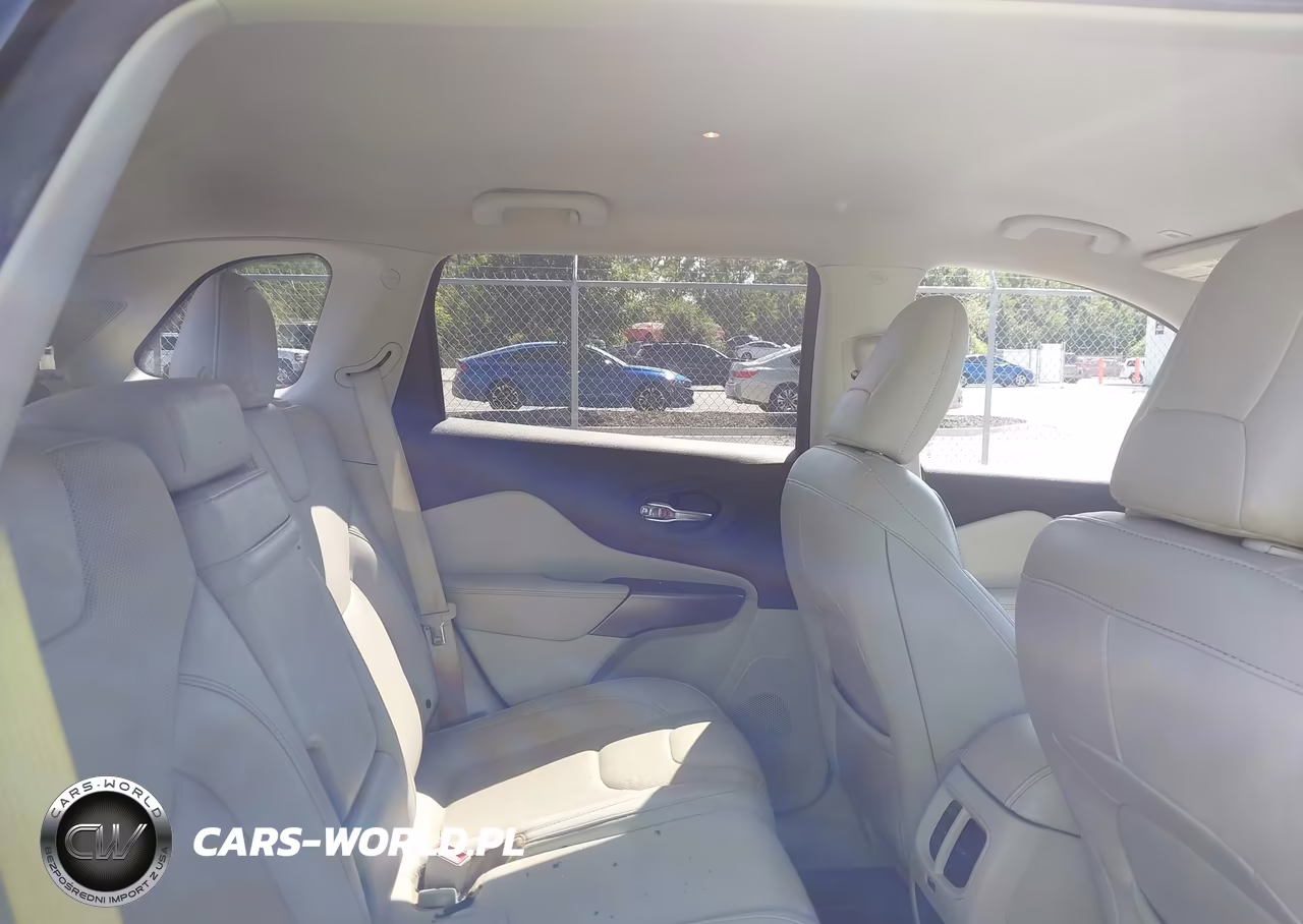 2019 Jeep Cherokee Limited Fwd VIN:1C4PJLDBXKD327297 - 8