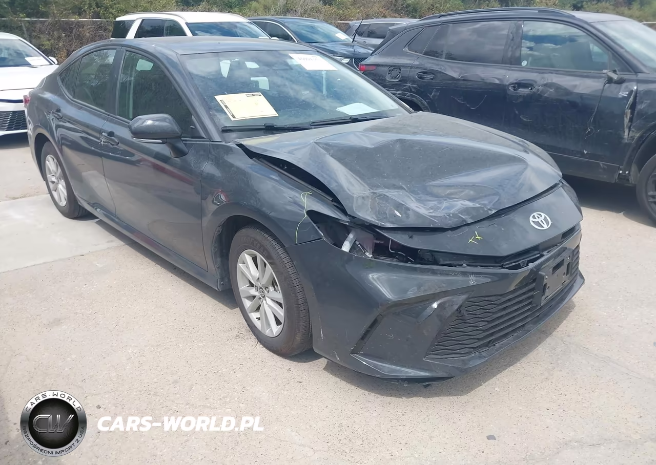 2026 Toyota Camry Le – zdjęcie 1 z 16