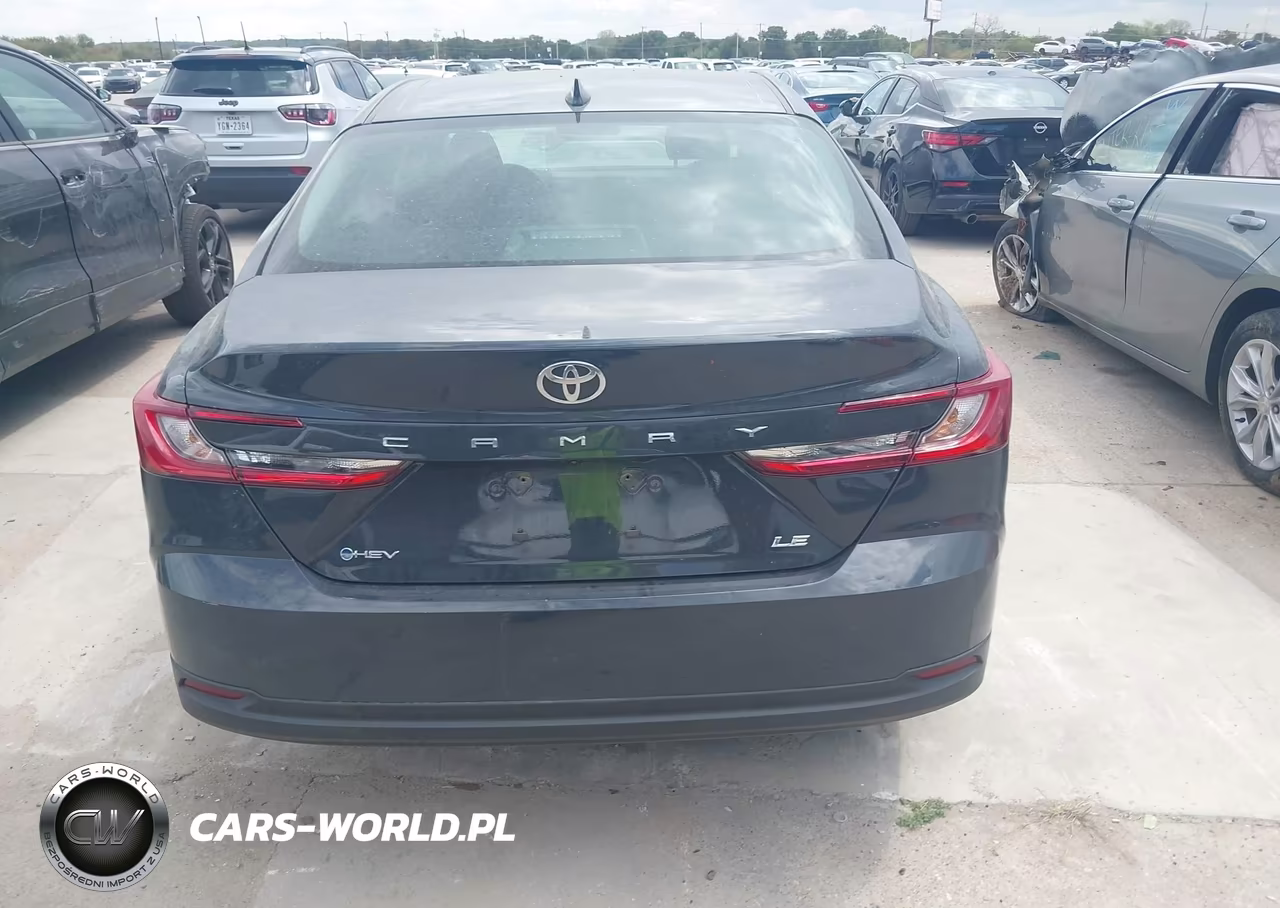 2026 Toyota Camry Le VIN:4T1DAACKXTU267527 - 16
