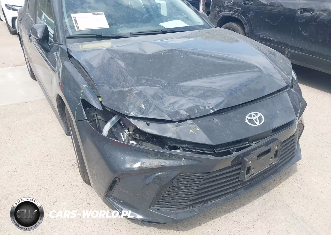 2026 Toyota Camry Le VIN:4T1DAACKXTU267527 - 6