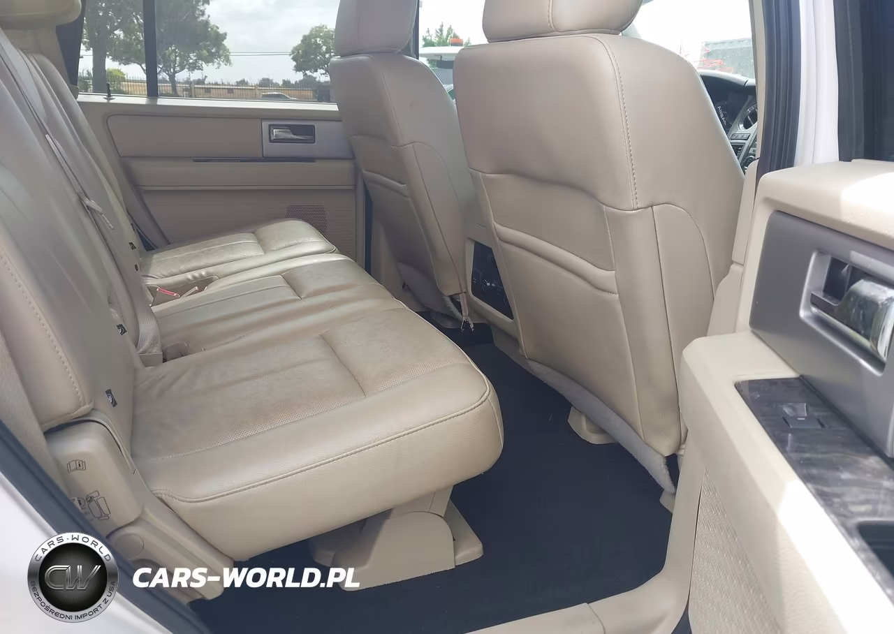 2015 Ford Expedition Limited VIN:1FMJU2AT9FEF10142 - 8