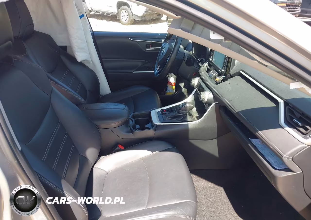 2020 Toyota Rav4 Xle Premium VIN:2T3C1RFV0LC065658 - 5