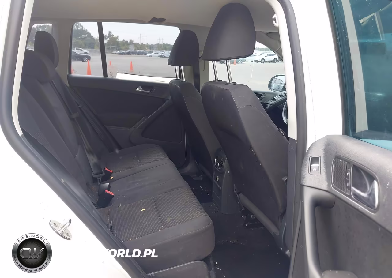 2014 Volkswagen Tiguan S VIN:WVGAV3AX7EW555465 - 8