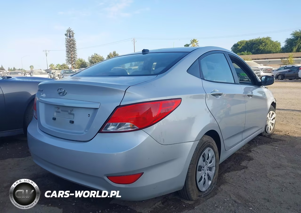 2015 Hyundai Accent Gls VIN:KMHCT4AE1FU817383 - 4