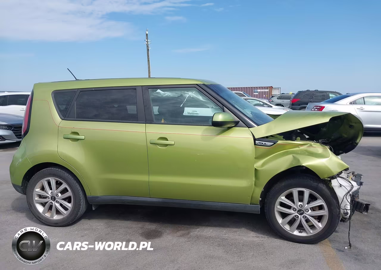 2018 Kia Soul + VIN:KNDJP3A58J7888453 - 14