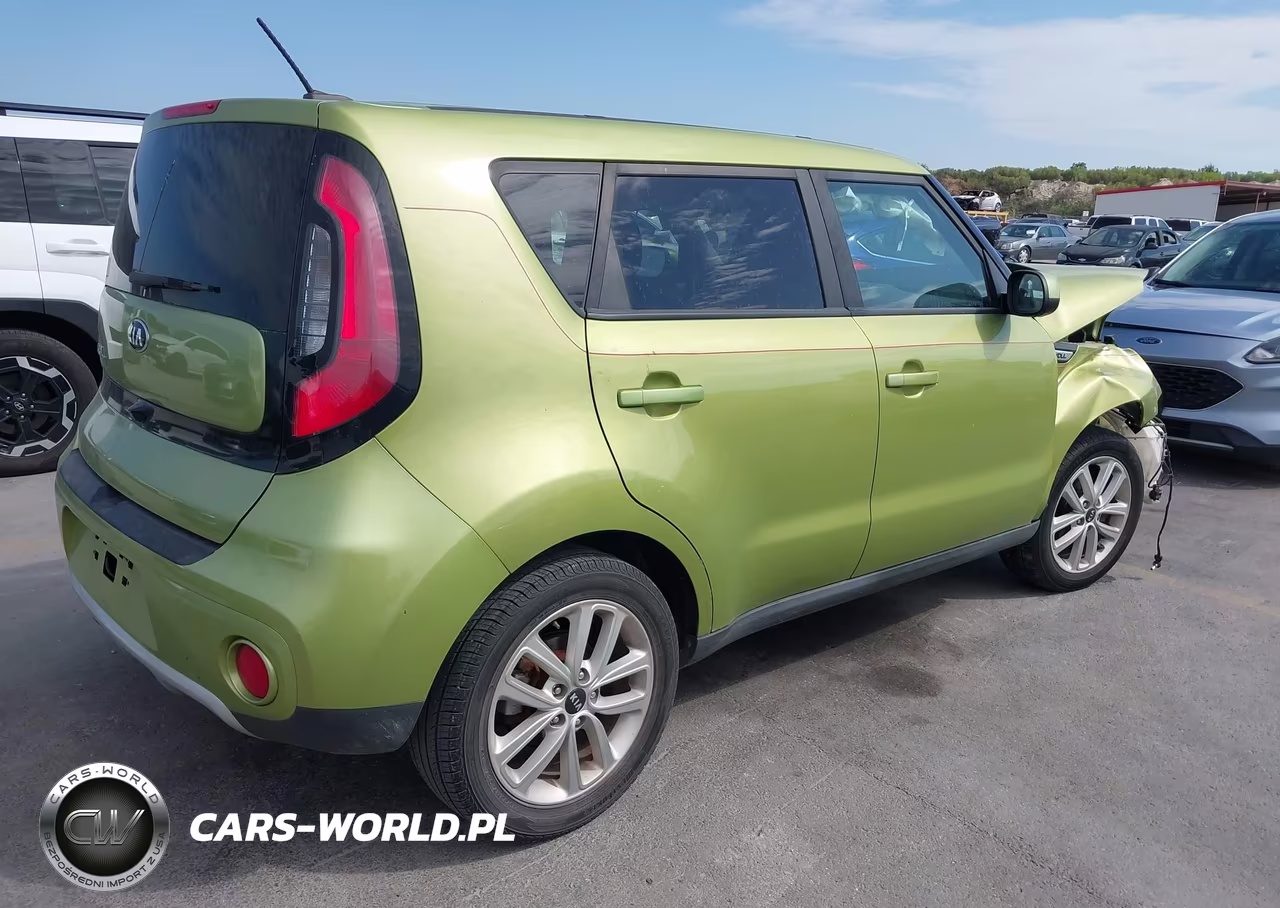 2018 Kia Soul + VIN:KNDJP3A58J7888453 - 4
