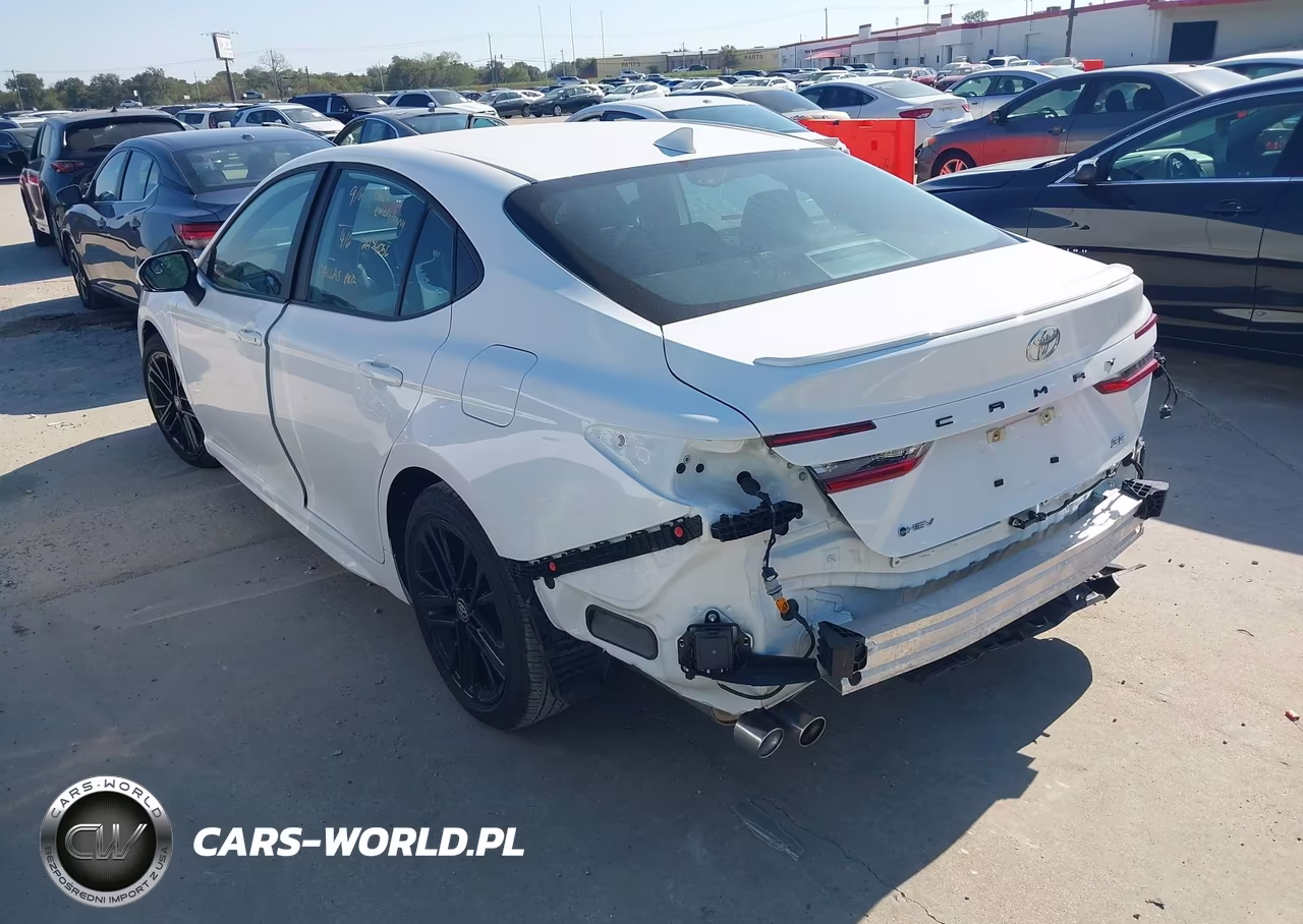 2026 Toyota Camry Se VIN:4T1DAACK5TU216596 - 3