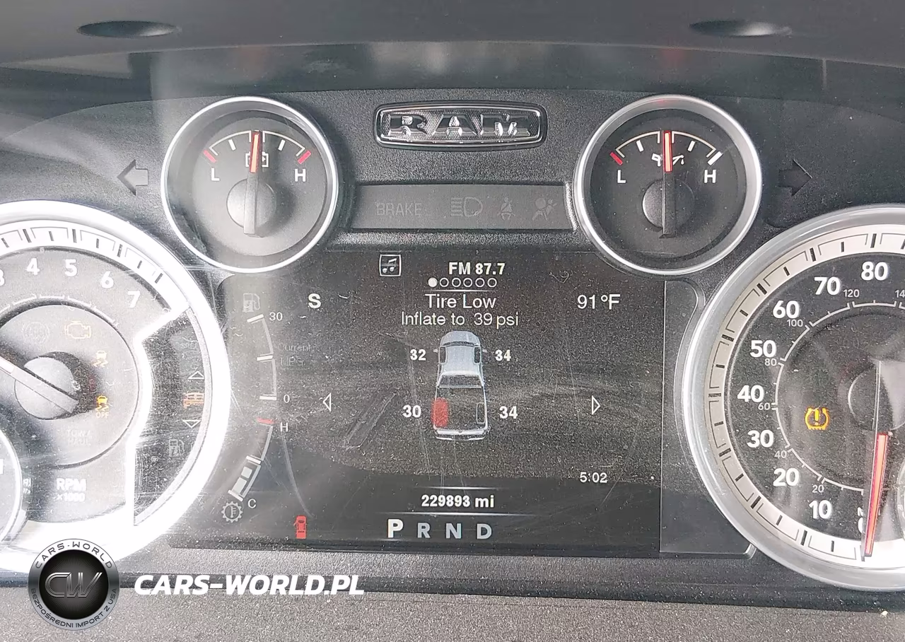 2014 Ram 1500 Sport VIN:1C6RR7UT2ES175735 - 7