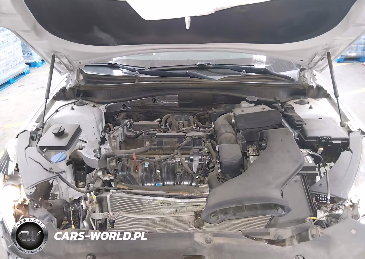 2020 Kia Optima S VIN:5XXGT4L38LG440649 - 10