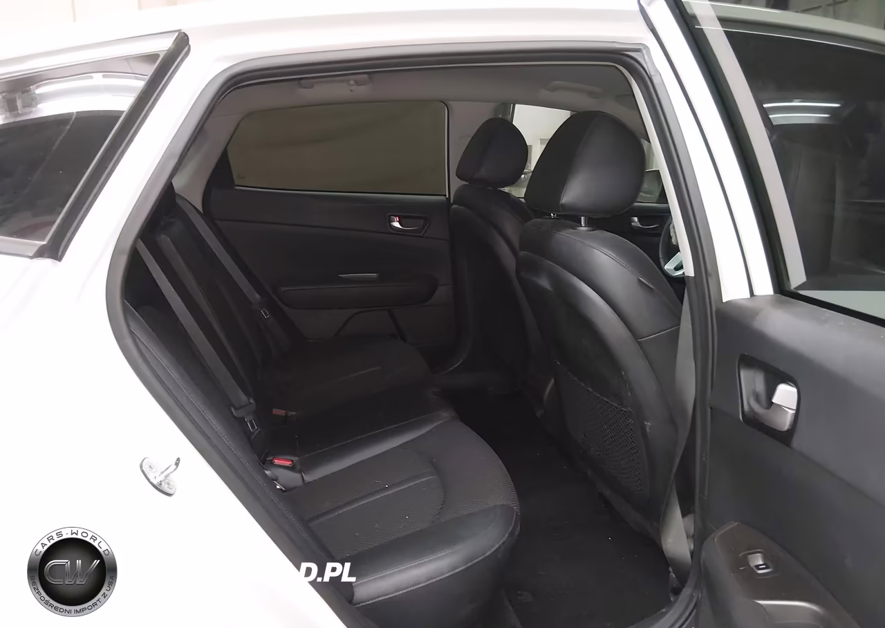 2020 Kia Optima S VIN:5XXGT4L38LG440649 - 8