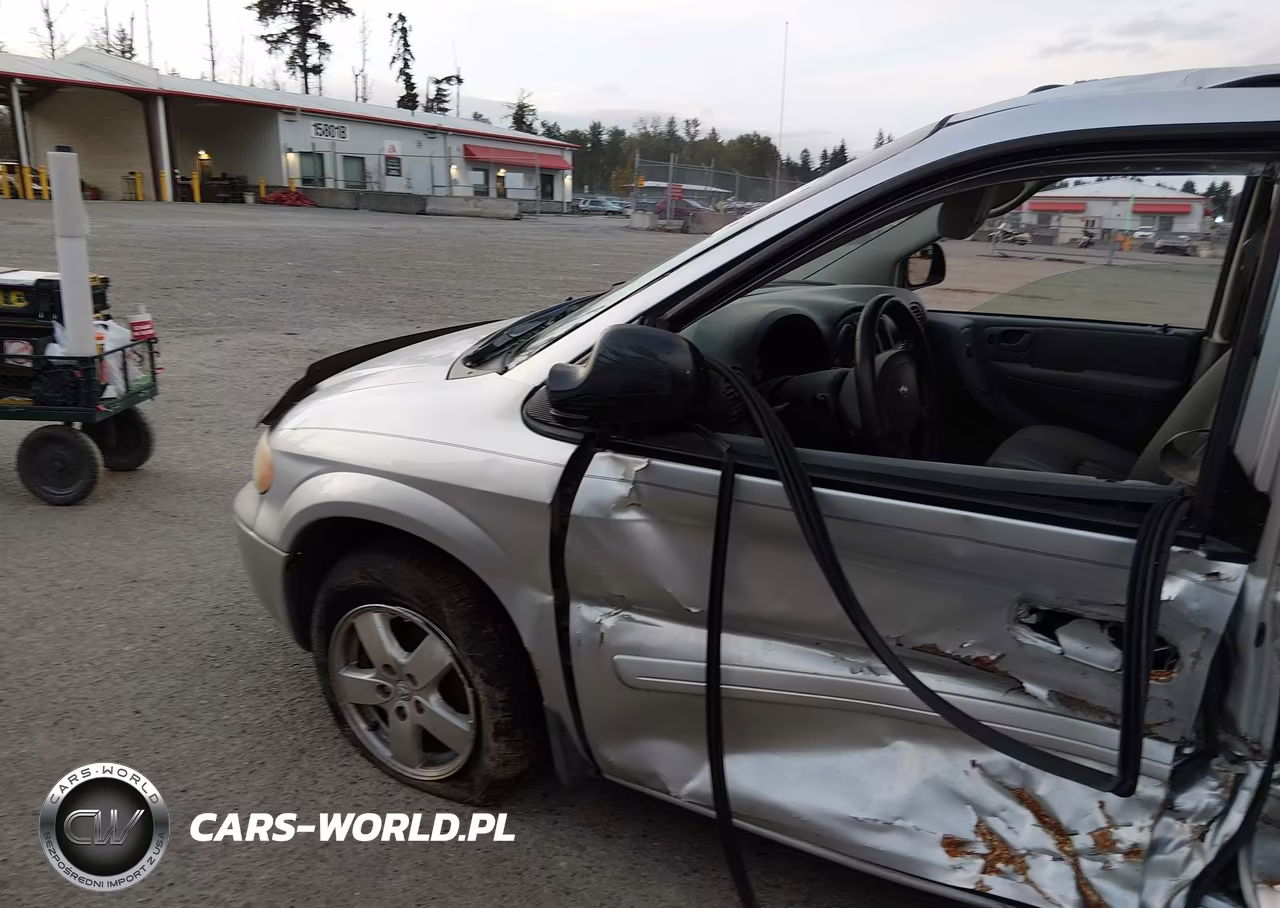 2005 Dodge Grand Caravan Sxt VIN:2D4GP44LX5R574272 - 13