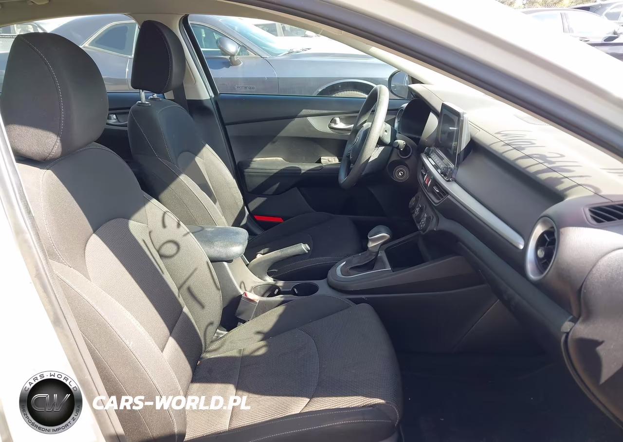 2021 Kia Forte Lxs VIN:3KPF24AD0ME356670 - 5