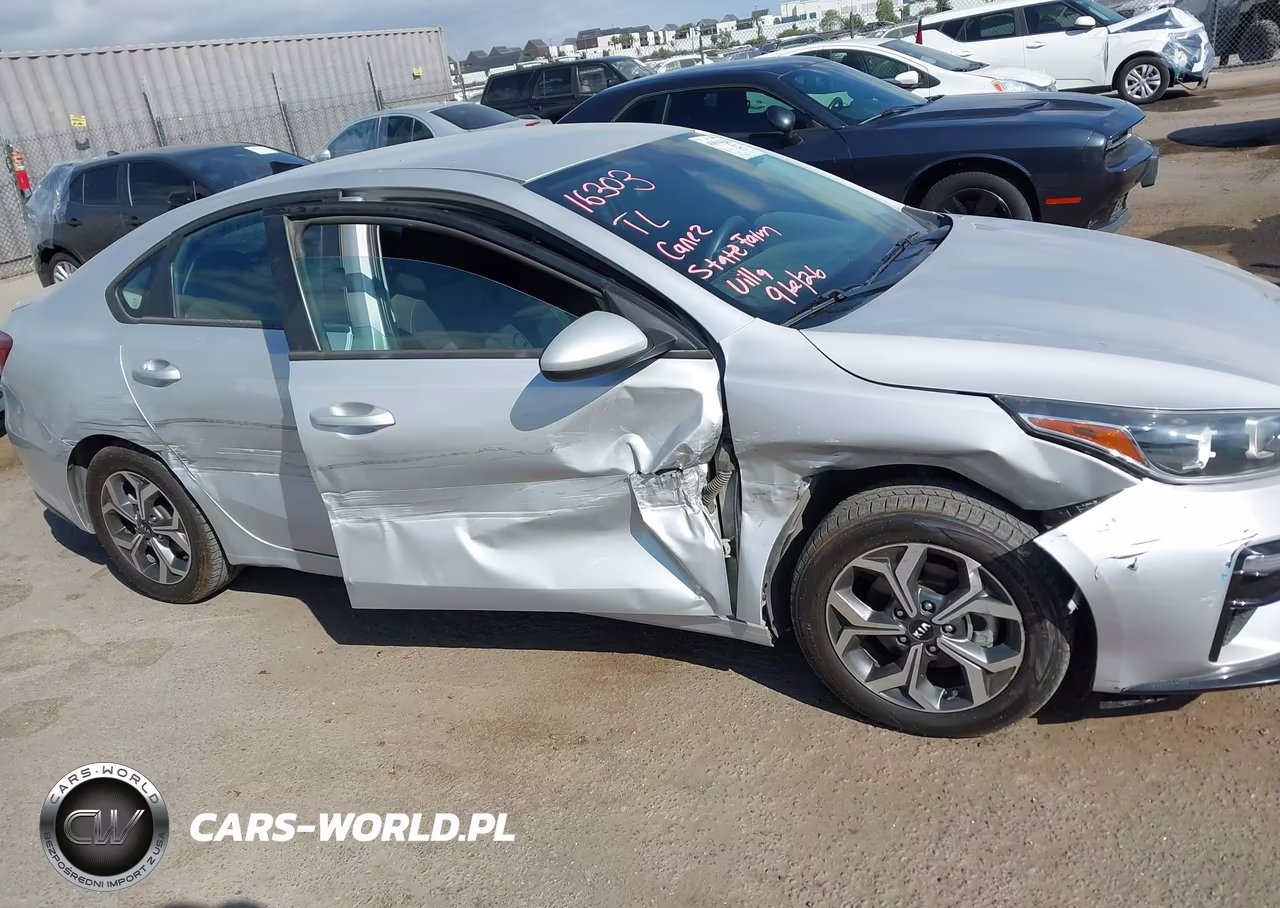 2021 Kia Forte Lxs VIN:3KPF24AD0ME356670 - 6