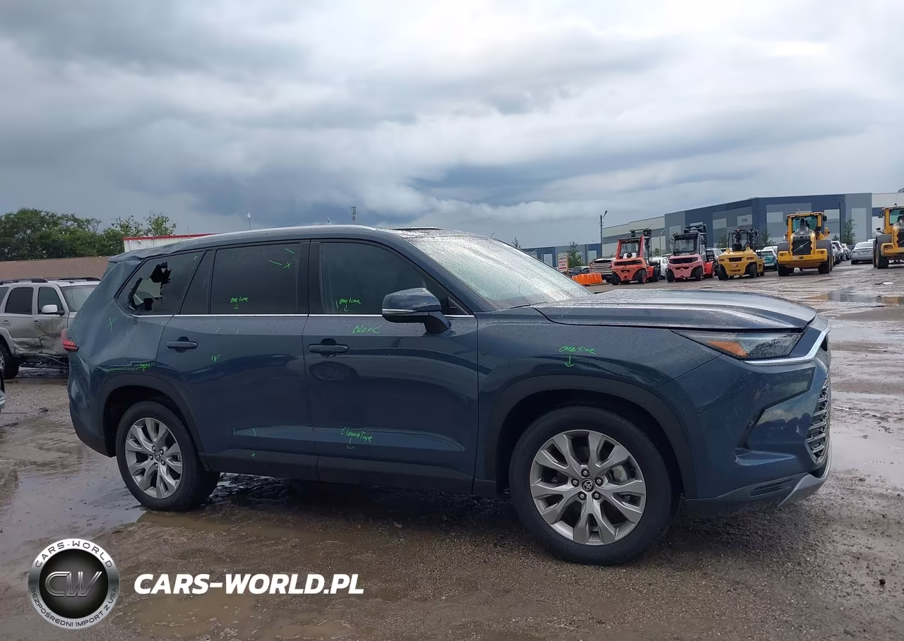 2026 Toyota Grand Highlander Hybrid Limited VIN:5TDACAB56TS107419 - 12