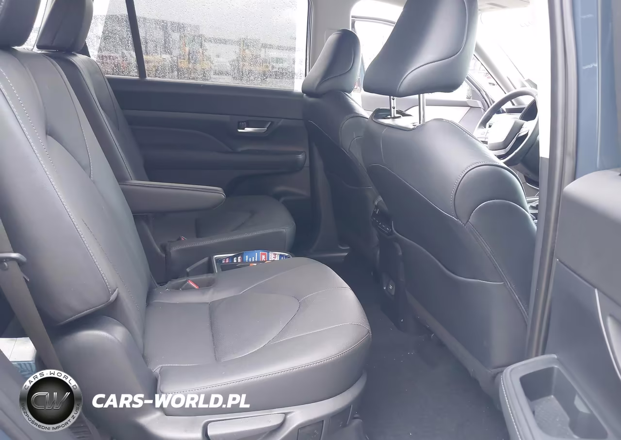 2026 Toyota Grand Highlander Hybrid Limited VIN:5TDACAB56TS107419 - 8