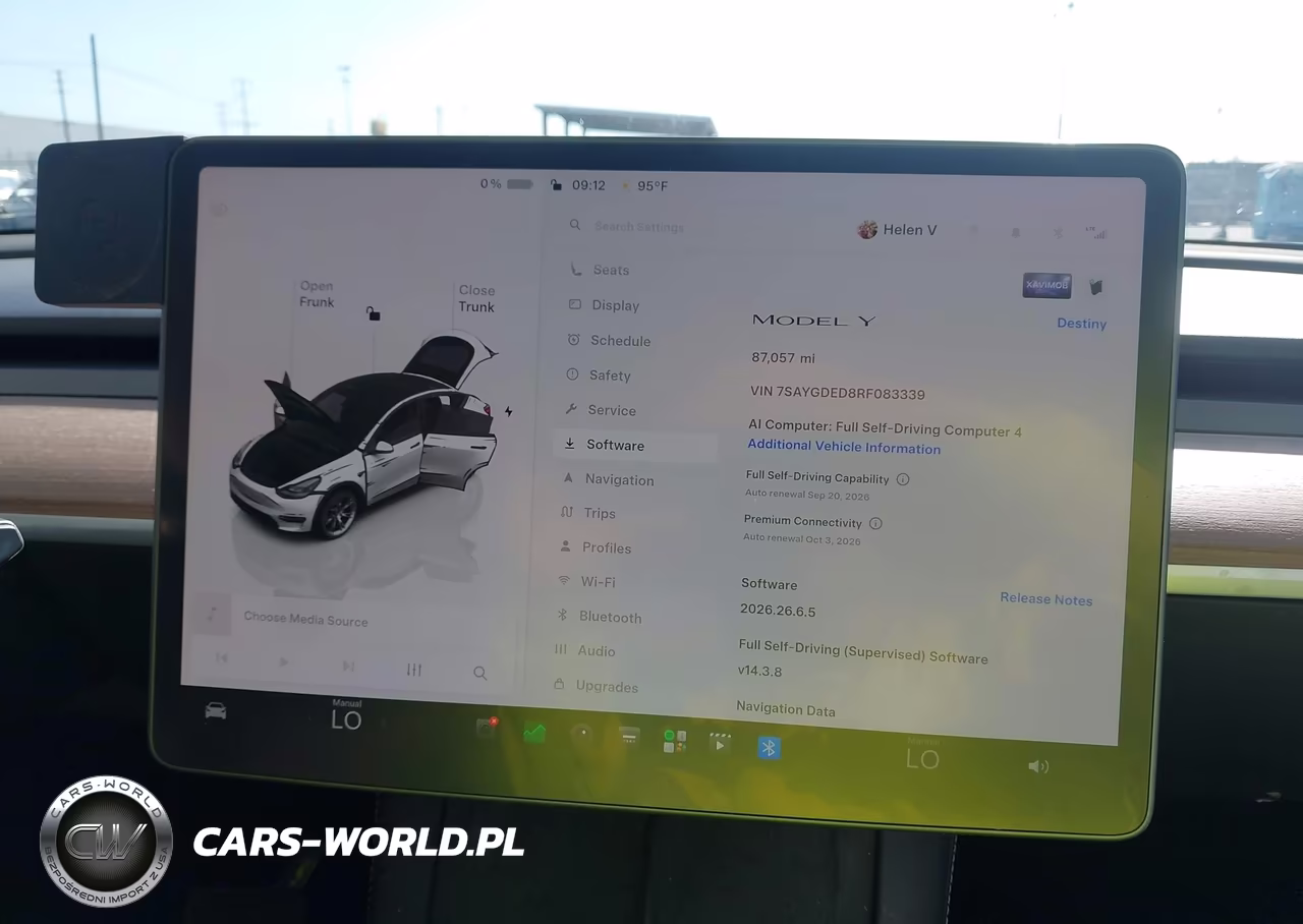 2024 Tesla Model Y VIN:7SAYGDED8RF083339 - 7