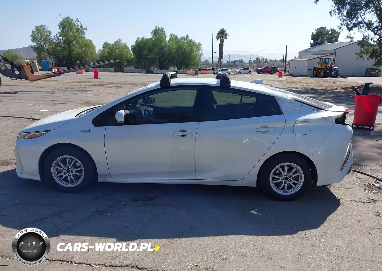 2021 Toyota Prius Prime Xle VIN:JTDKAMFP2M3192849 - 14