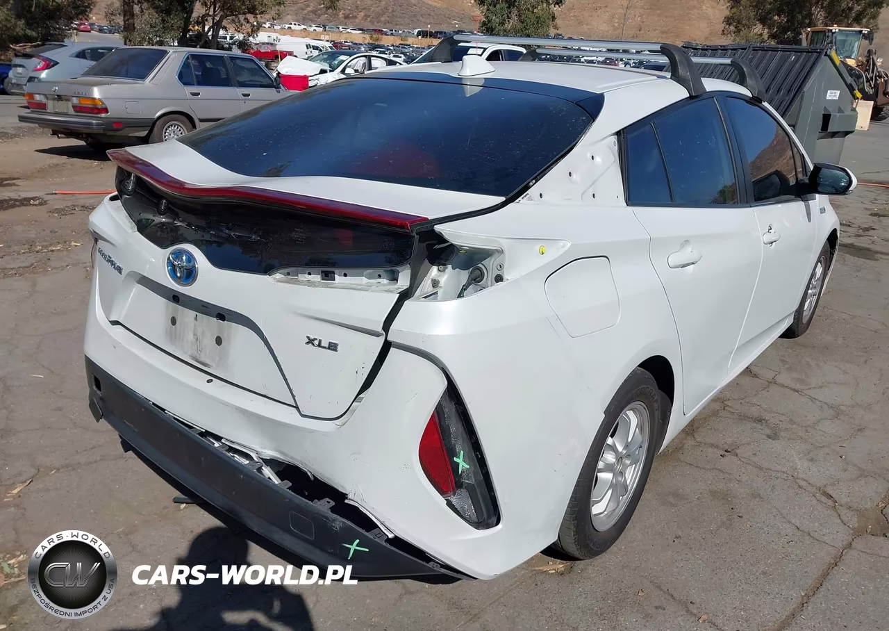 2021 Toyota Prius Prime Xle VIN:JTDKAMFP2M3192849 - 4
