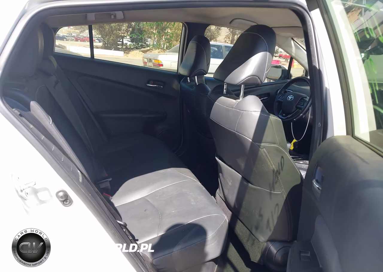 2021 Toyota Prius Prime Xle VIN:JTDKAMFP2M3192849 - 8