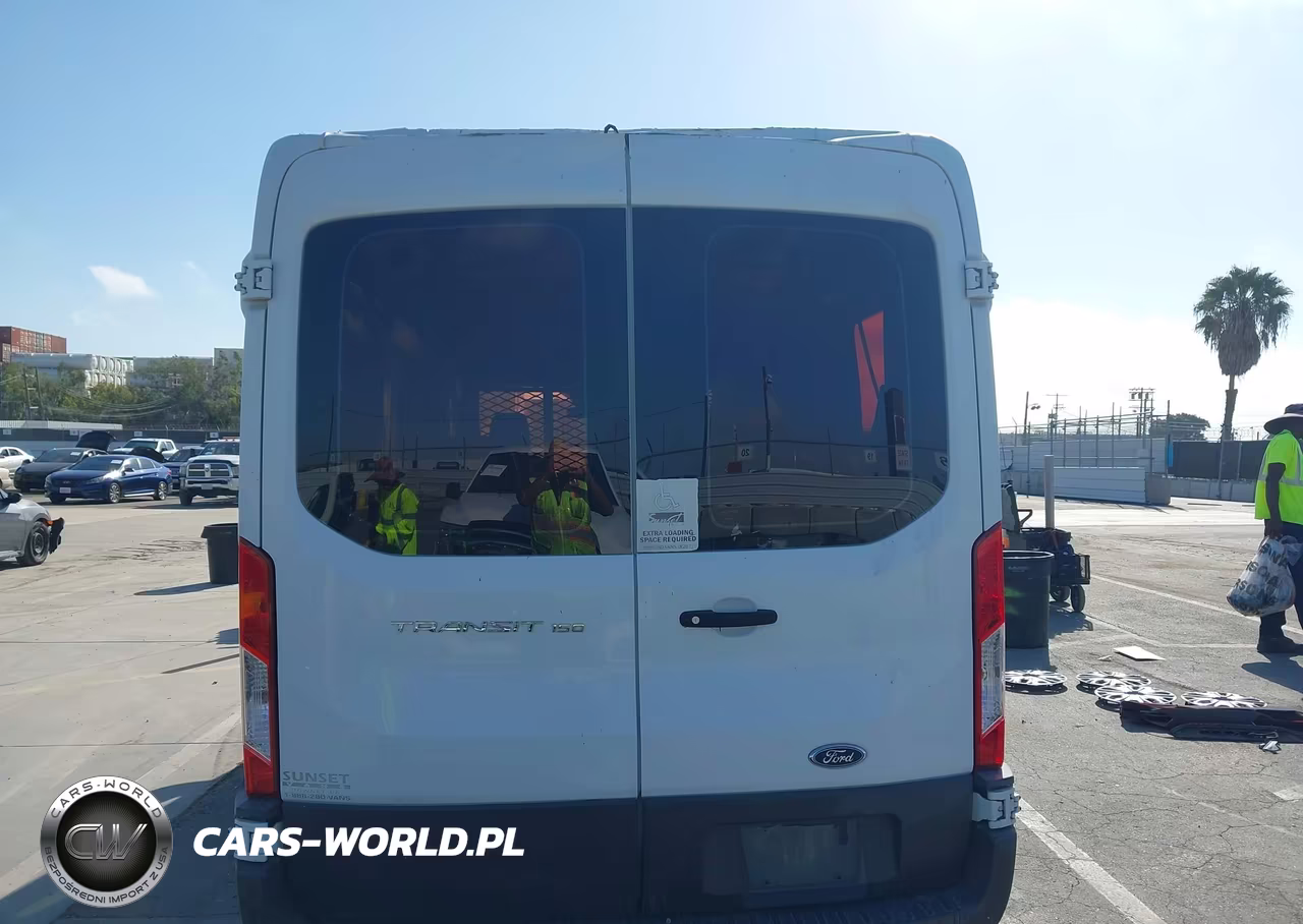 2018 Ford Transit-150 VIN:1FTYE1CM5JKA63044 - 17