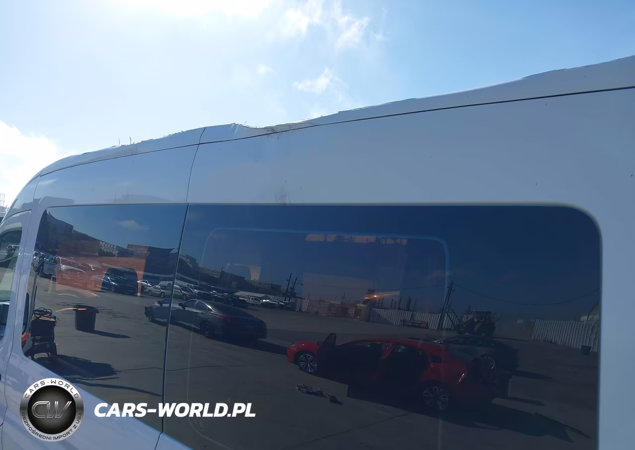 2018 Ford Transit-150 VIN:1FTYE1CM5JKA63044 - 6