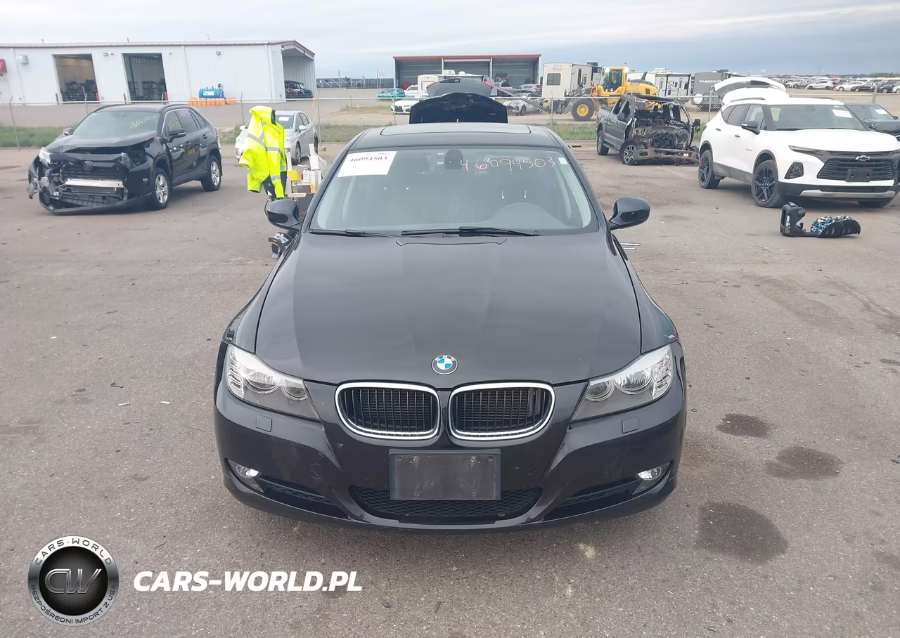 2011 BMW 328I xDrive VIN:WBAPK7G56BNN48879 - 12