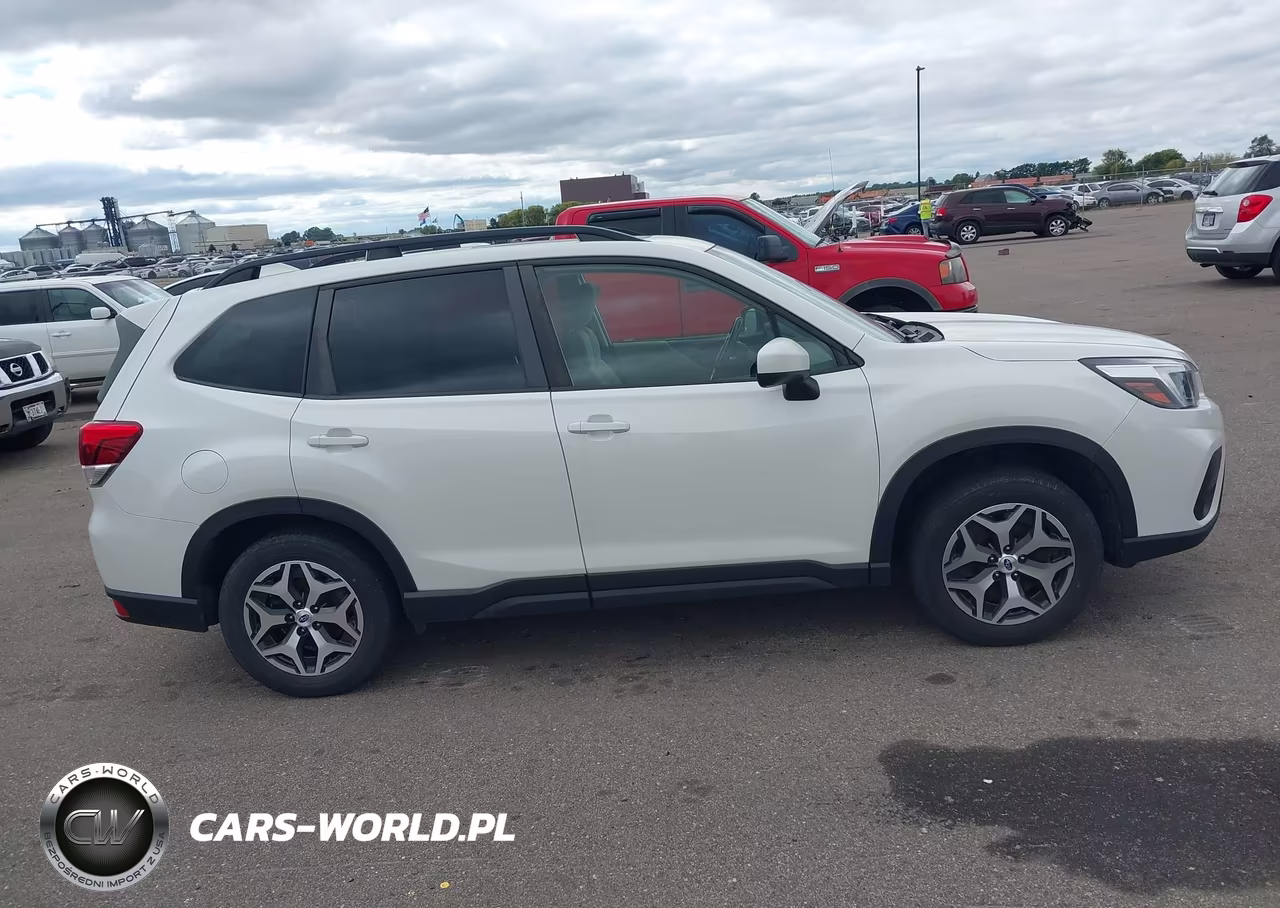 2021 Subaru Forester Premium VIN:JF2SKAJC3MH534135 - 13