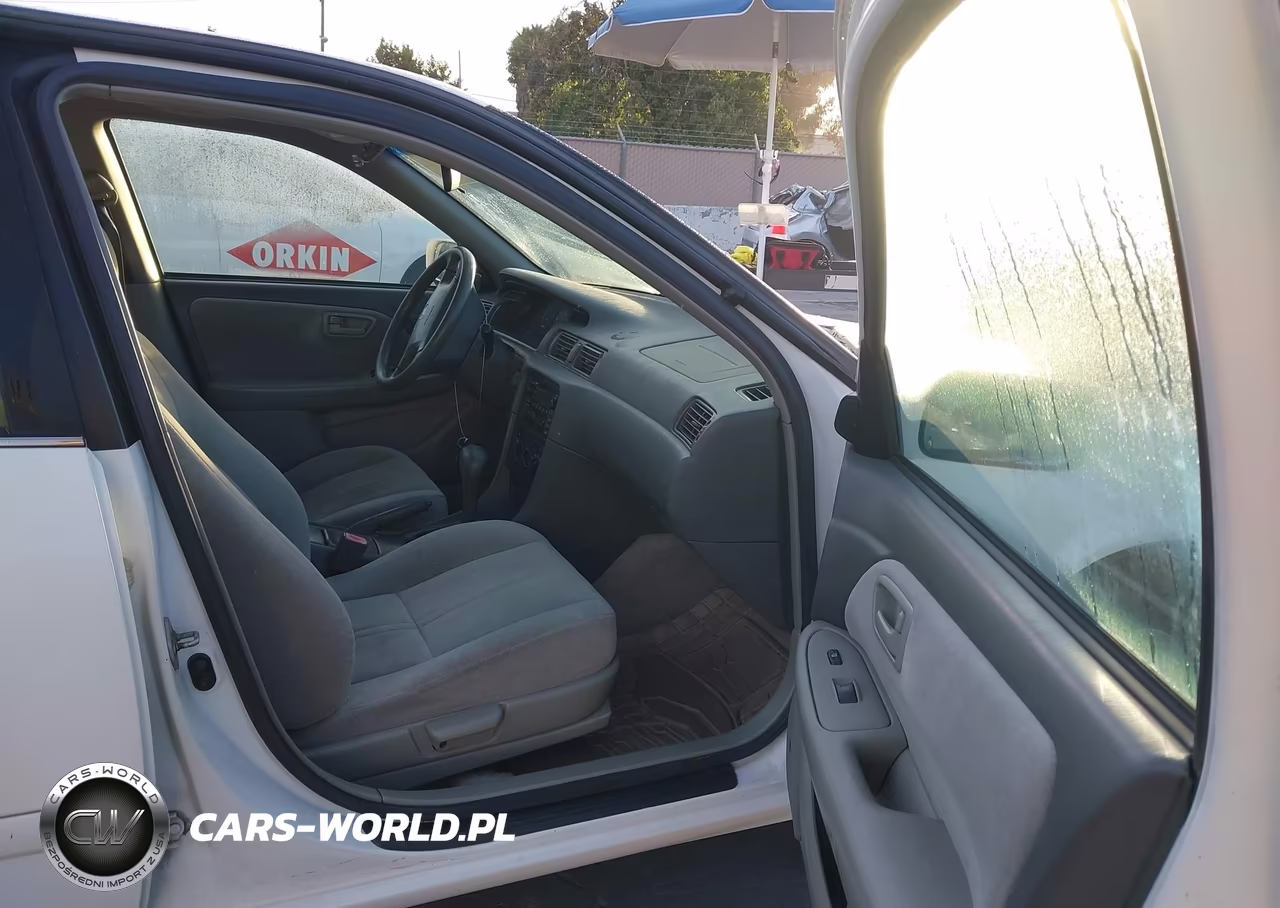 2001 Toyota Camry Le V6 VIN:JT2BF22K810336782 - 5